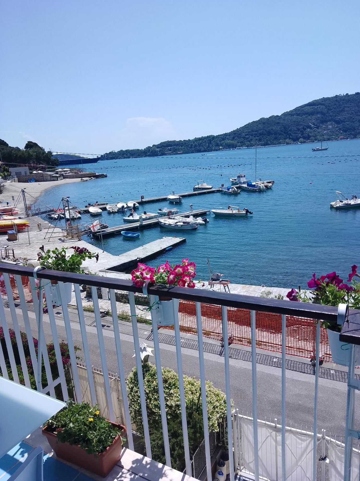 Appartamento Openspace Fronte Mare Esclusivo Due Letti Matrimoniali A Portovenere Porto Venere Buitenkant foto